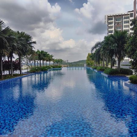 The Moon Homestay At Putrajaya Extérieur photo