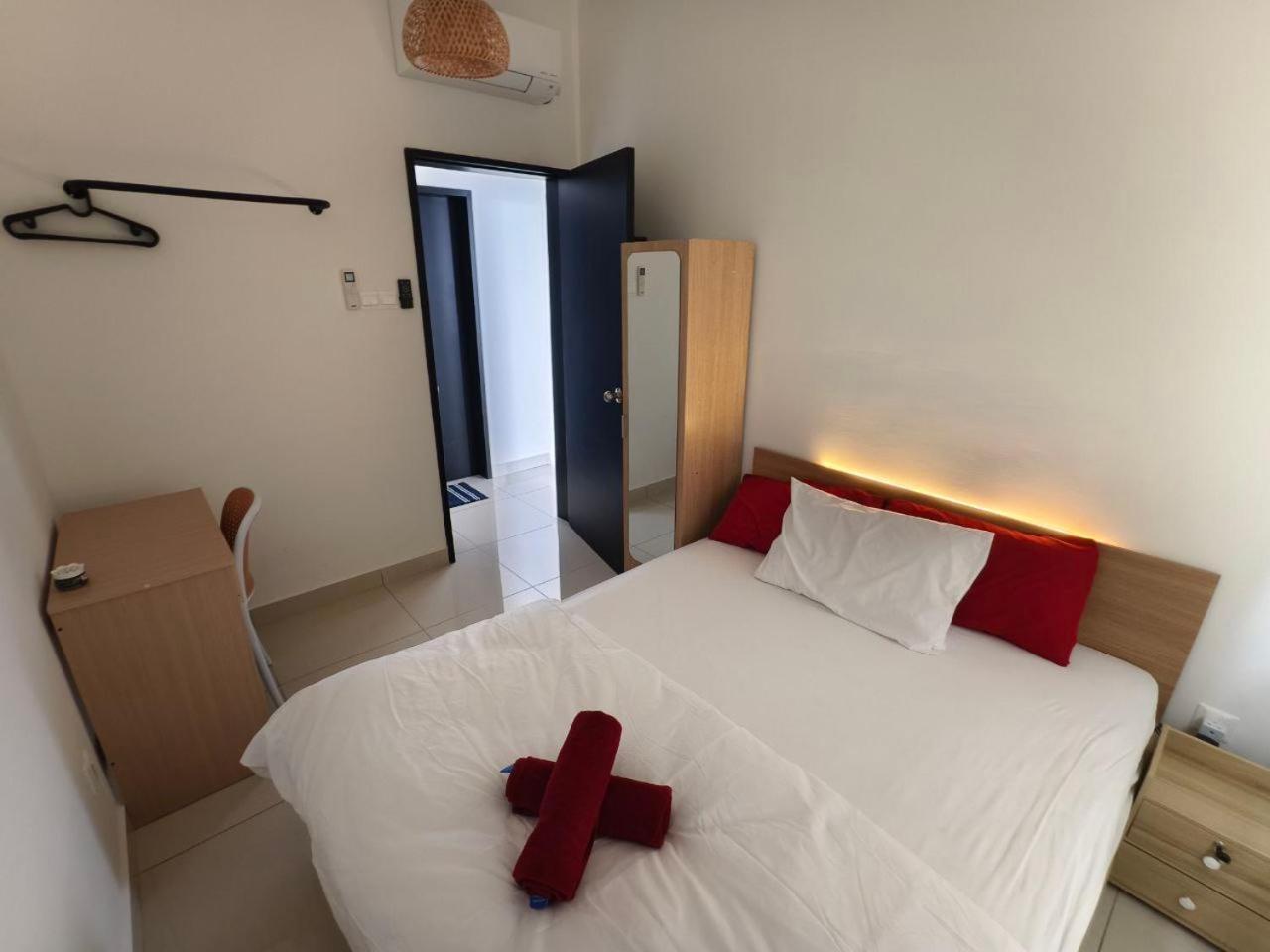 The Moon Homestay At Putrajaya Extérieur photo