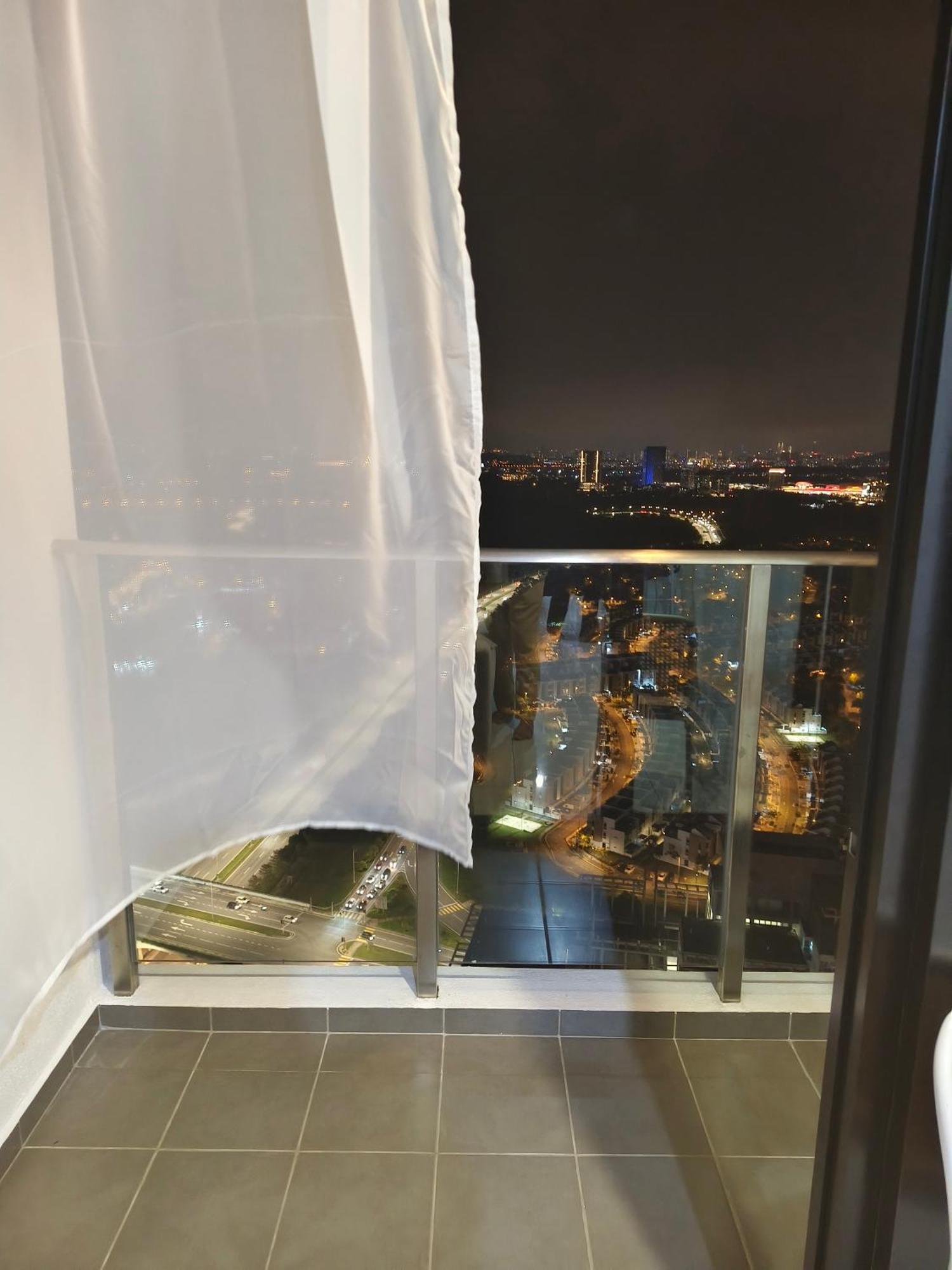 The Moon Homestay At Putrajaya Extérieur photo