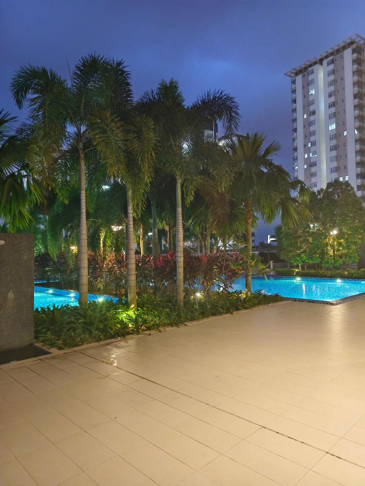 The Moon Homestay At Putrajaya Extérieur photo